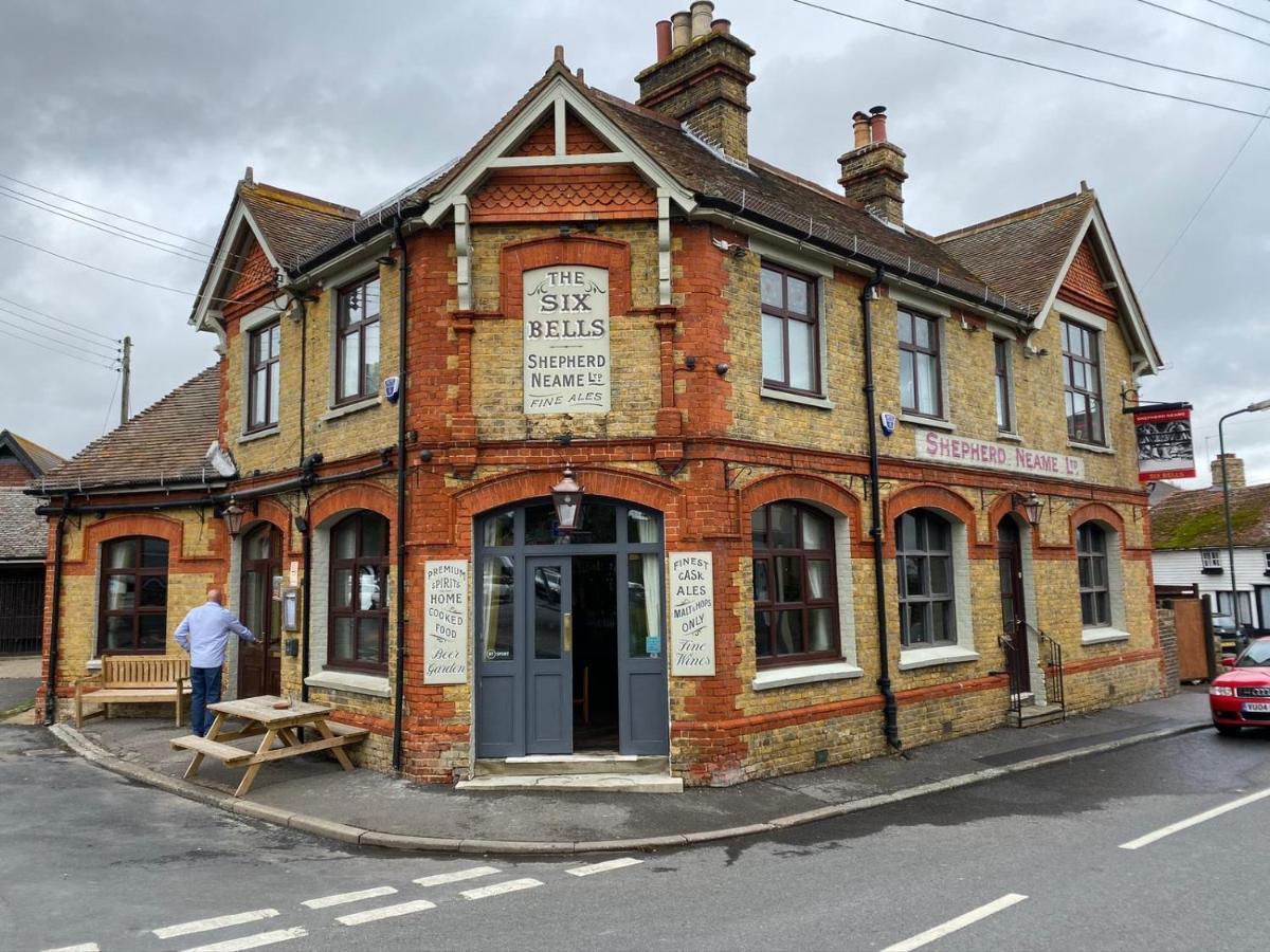 مبيت وإفطار روتشستر The Six Bells المظهر الخارجي الصورة